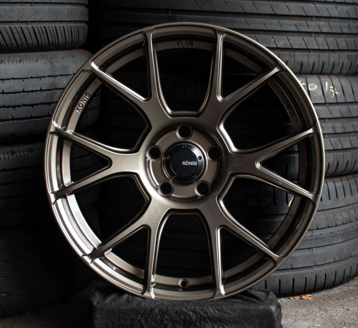 Llanta Konig Ampliform 19x8.5 5x114.3 ET45 Bronce Brillo